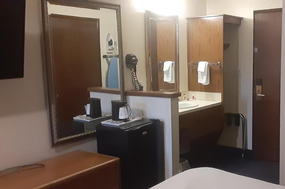 Days Inn By Wyndham Pocatello University Area Eksteriør bilde